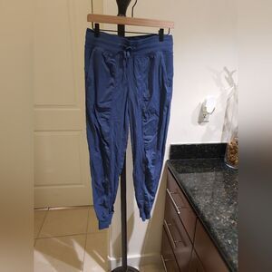 Lululemon Dance Studio Jogger size 6 true navy